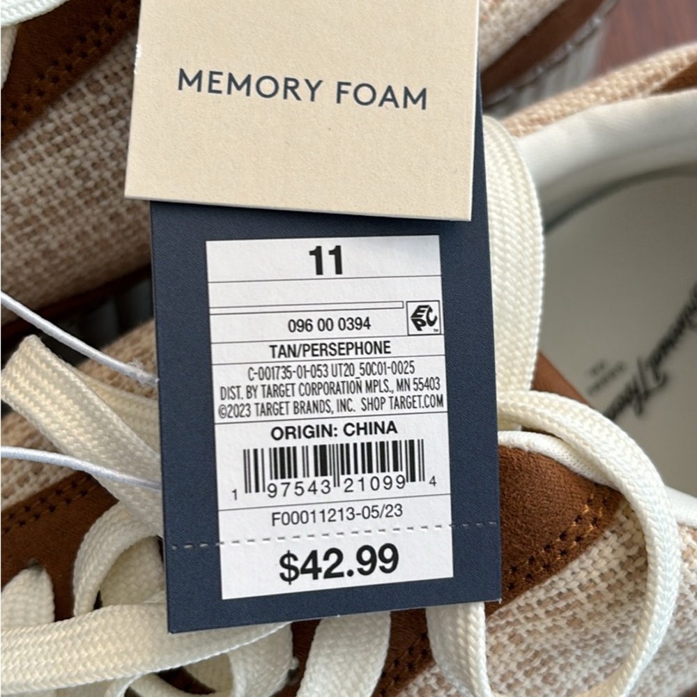 Women’s size 11 shoes